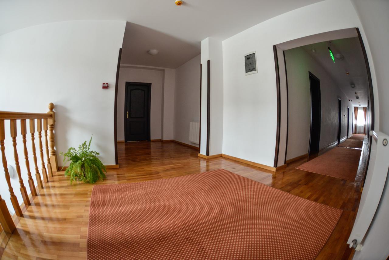 Hotel Posada Râmnicu Vâlcea Exterior foto