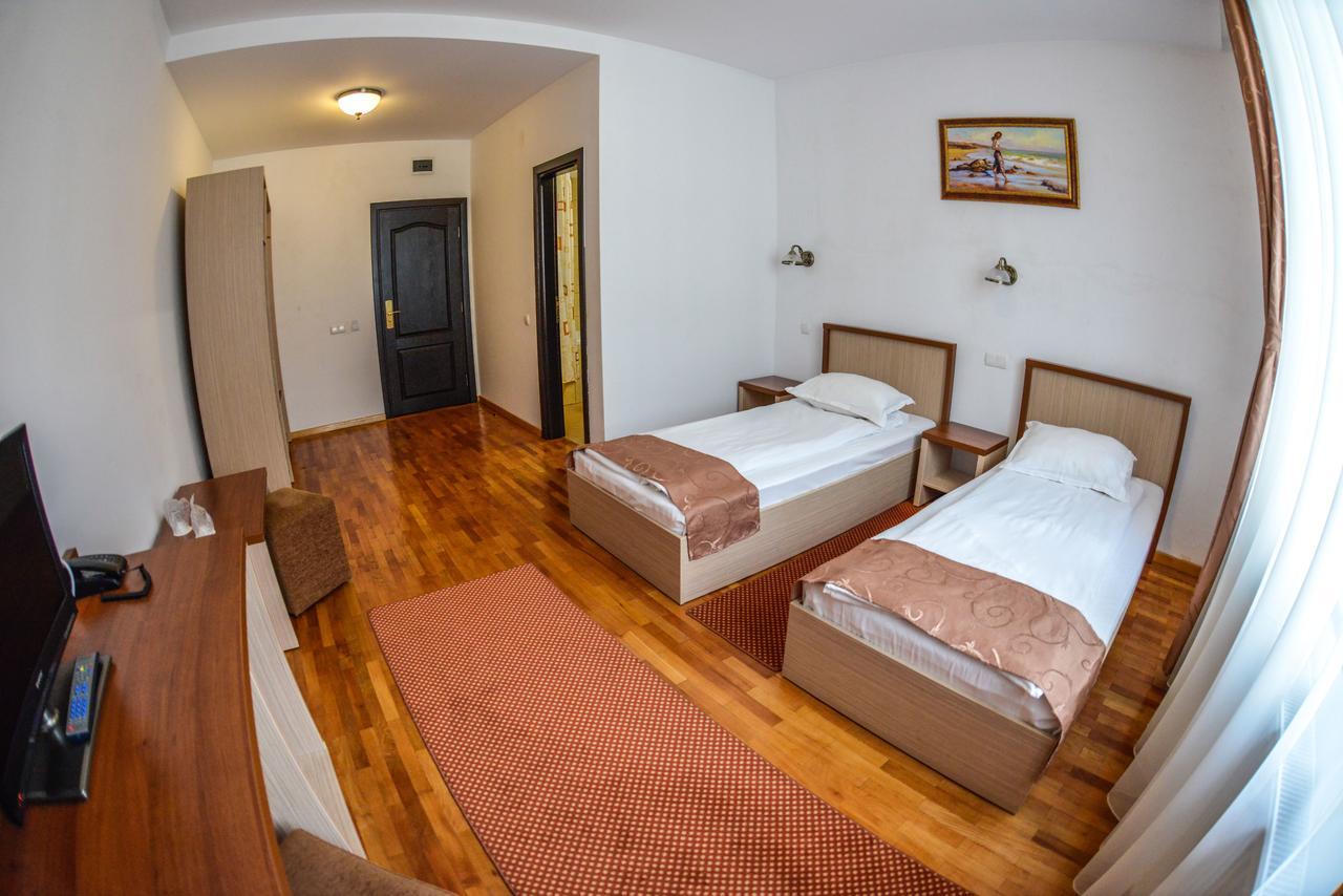 Hotel Posada Râmnicu Vâlcea Exterior foto