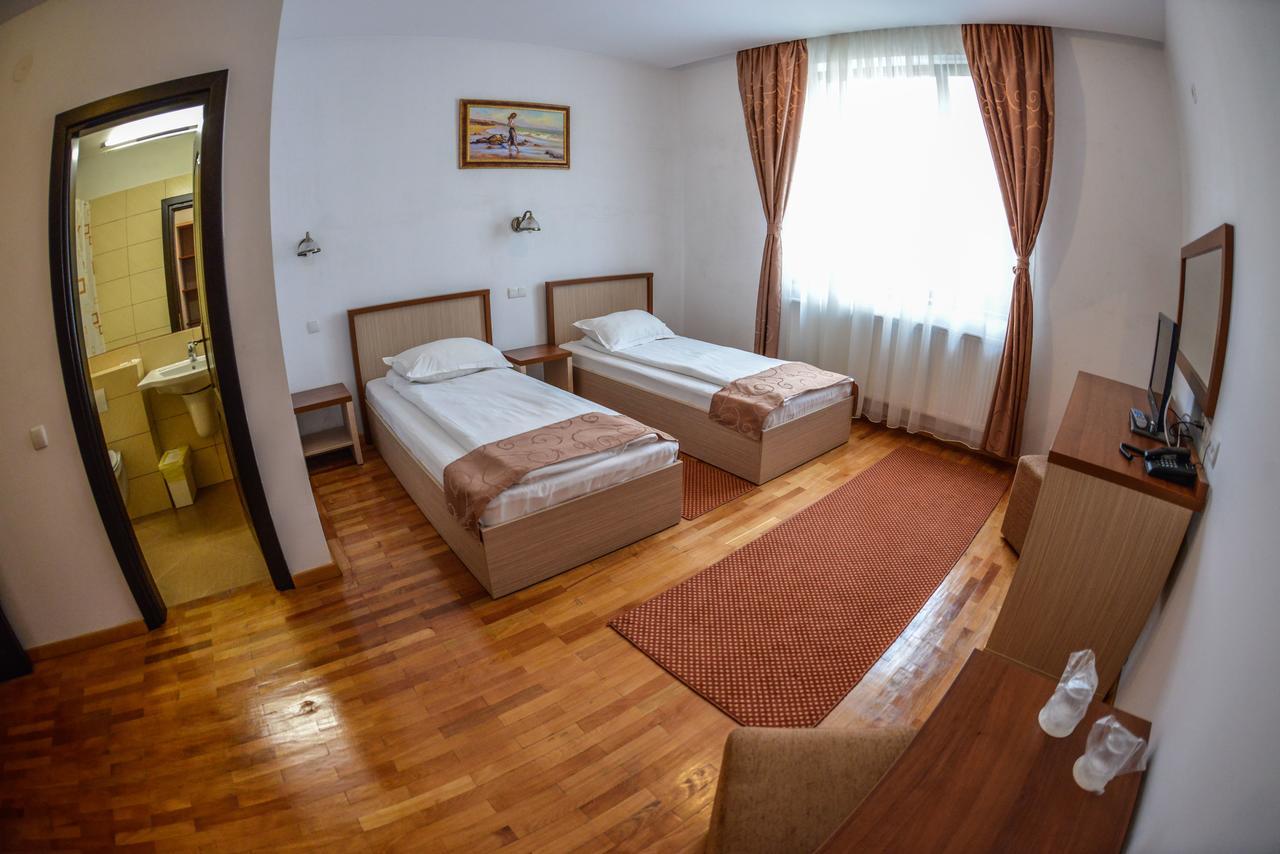 Hotel Posada Râmnicu Vâlcea Exterior foto