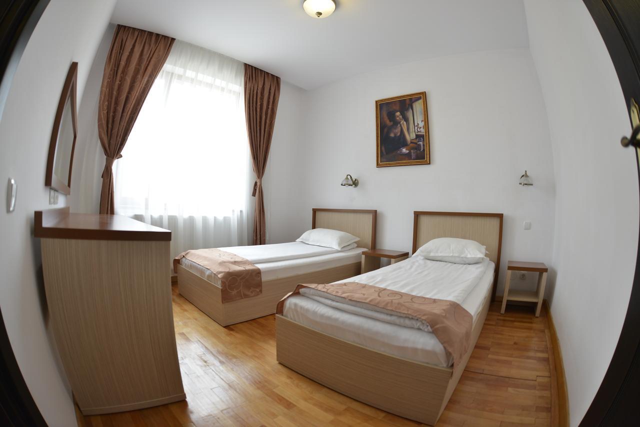 Hotel Posada Râmnicu Vâlcea Exterior foto